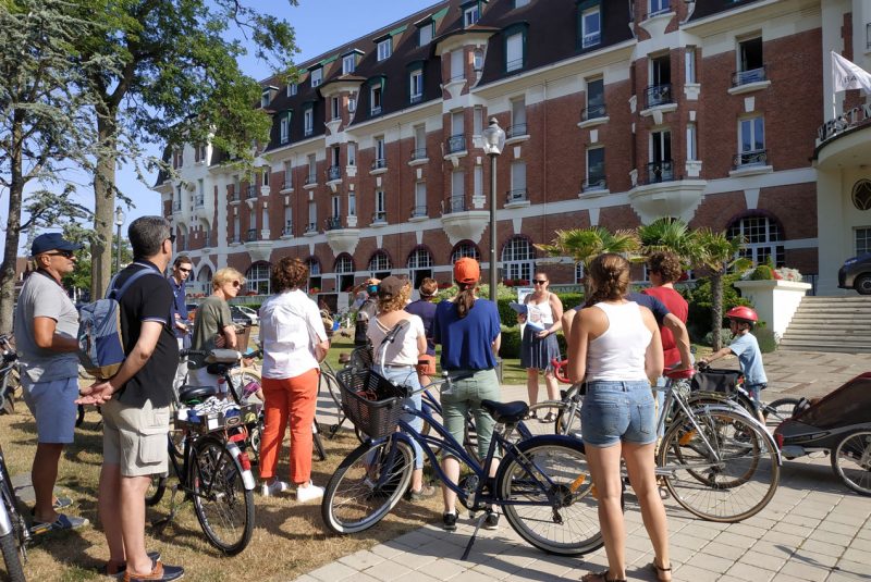 Visite guidée vélo face au Westminster